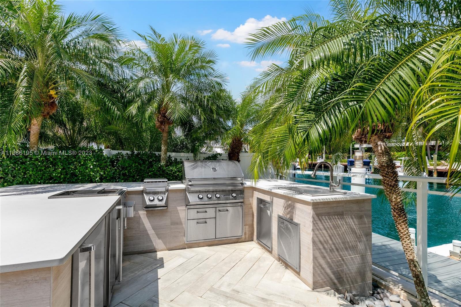 BEACH WAY HEIGHTS UNIT - Residential