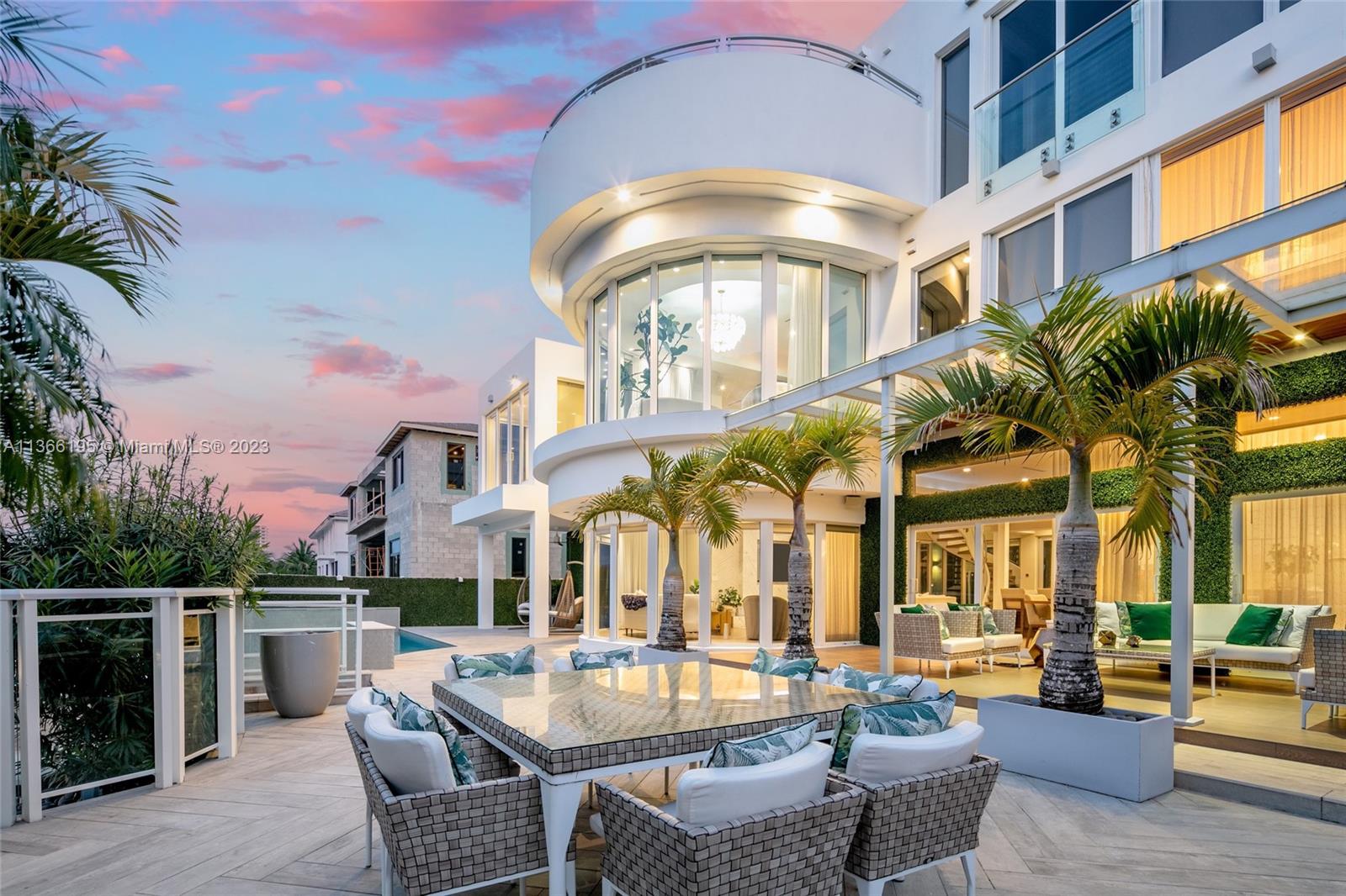 BEACH WAY HEIGHTS UNIT - Residential