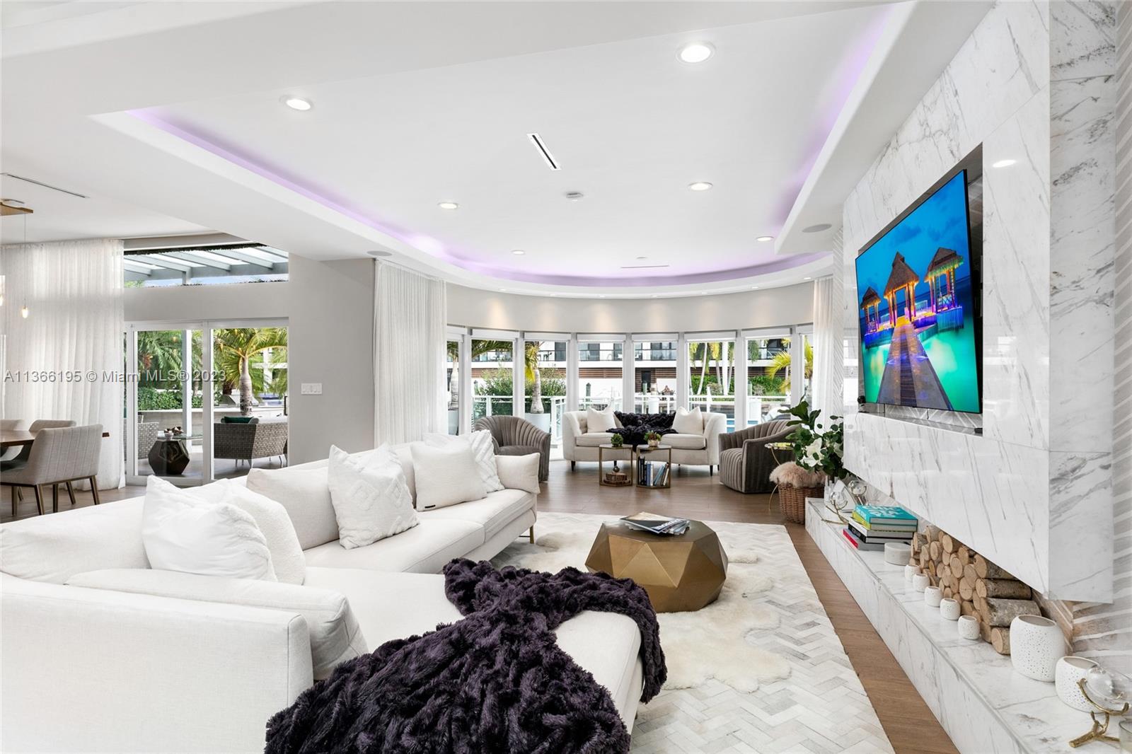 BEACH WAY HEIGHTS UNIT - Residential