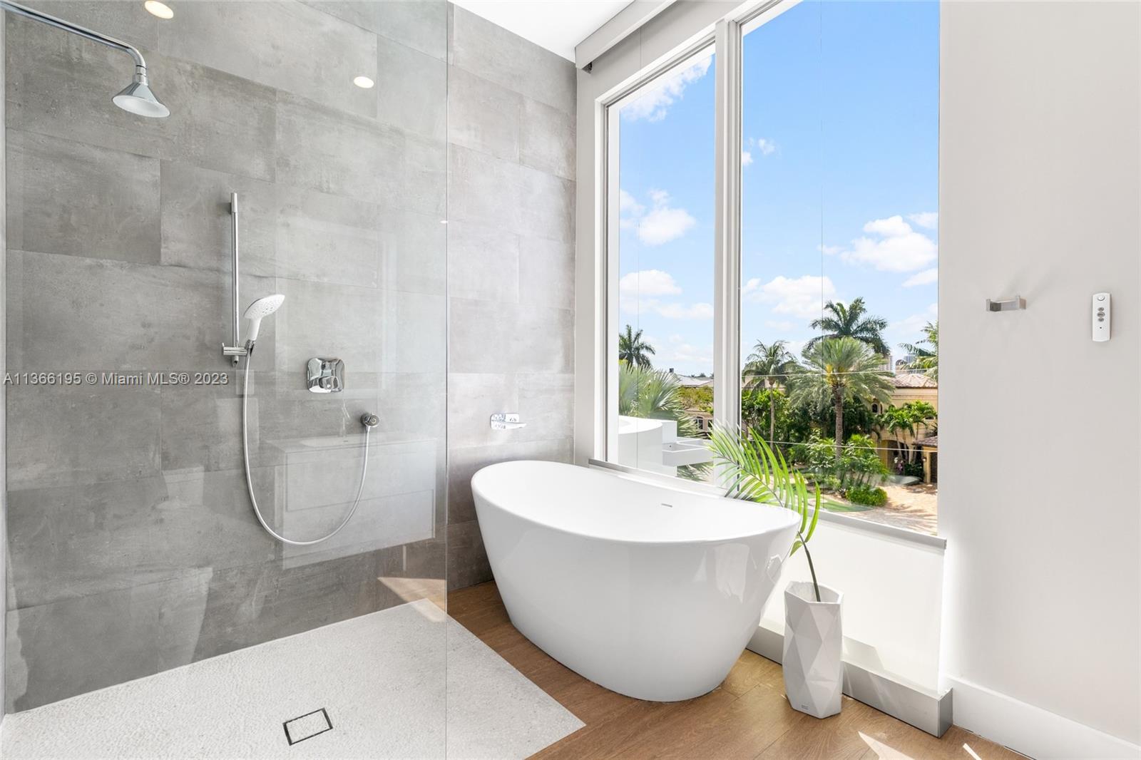 BEACH WAY HEIGHTS UNIT - Residential