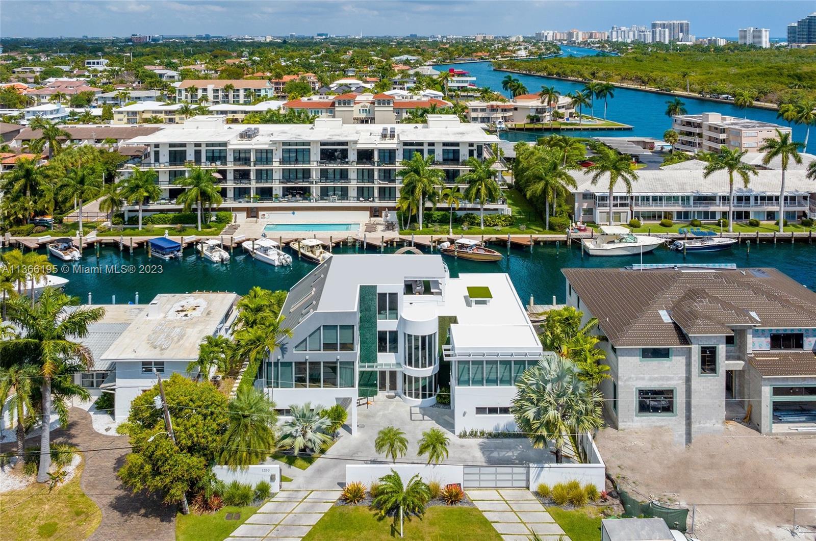 BEACH WAY HEIGHTS UNIT - Residential