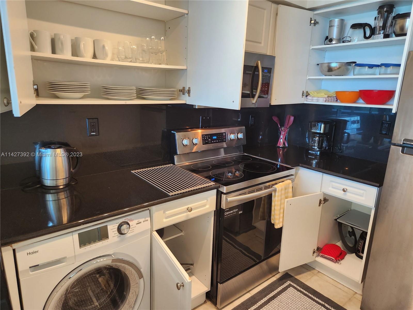 WAVE CONDO - Residential Lease