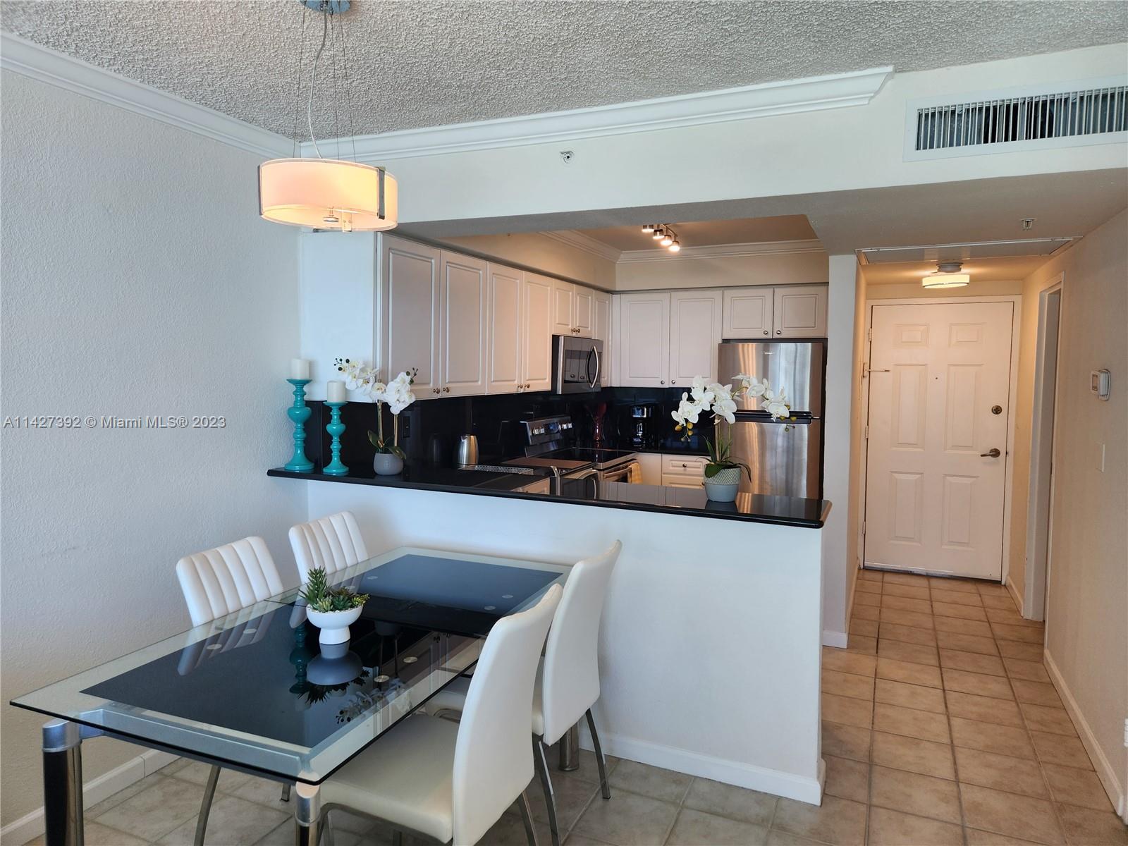 WAVE CONDO - Residential Lease