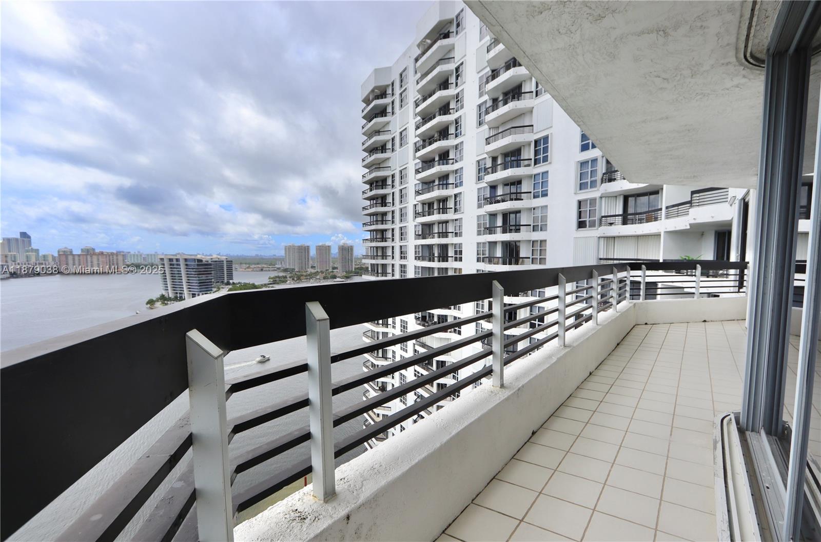 MYSTIC POINTE TOWER 500 C - Residential Lease