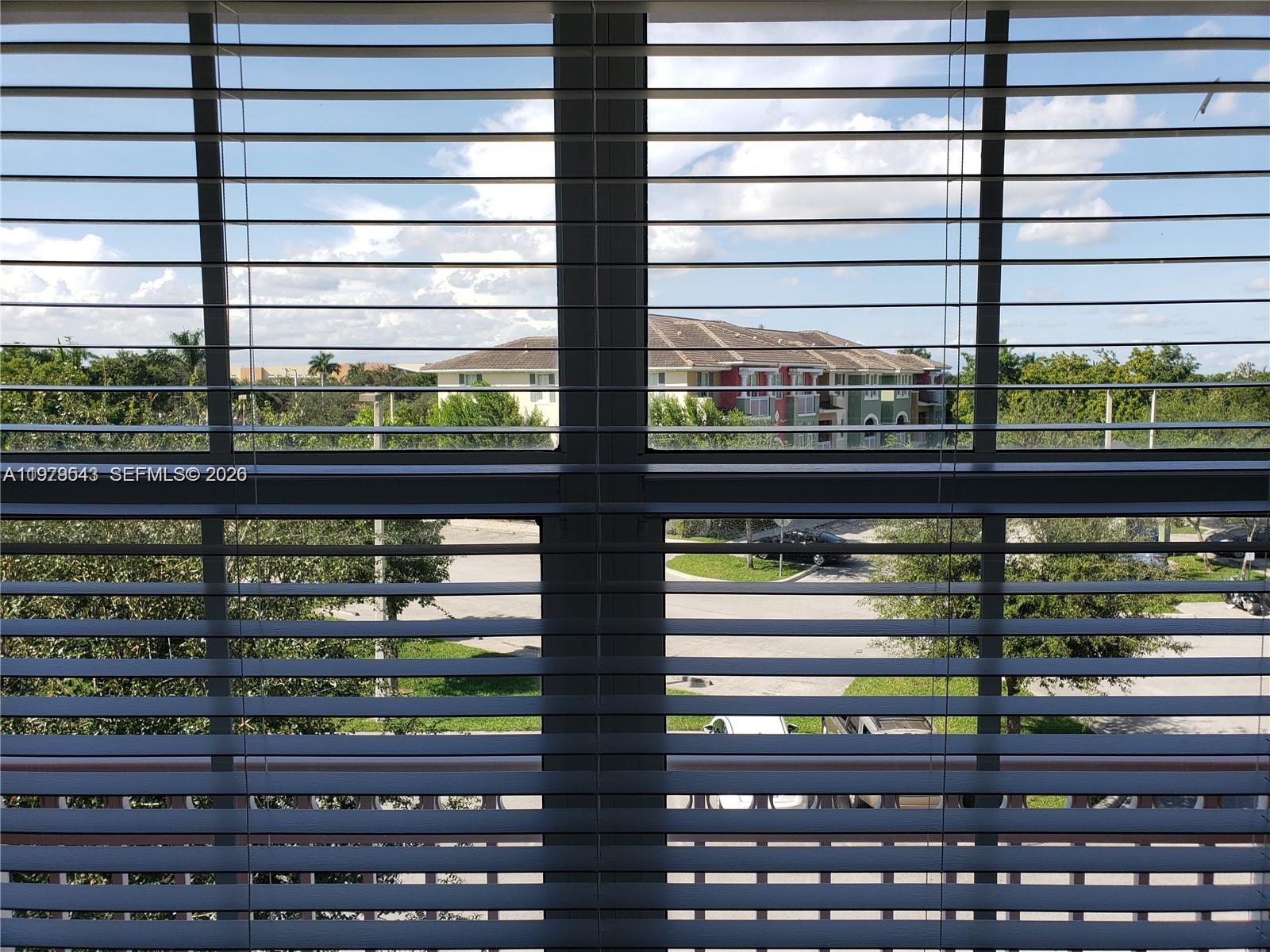 PROMENADE SHORES AT DORAL - Residential Lease