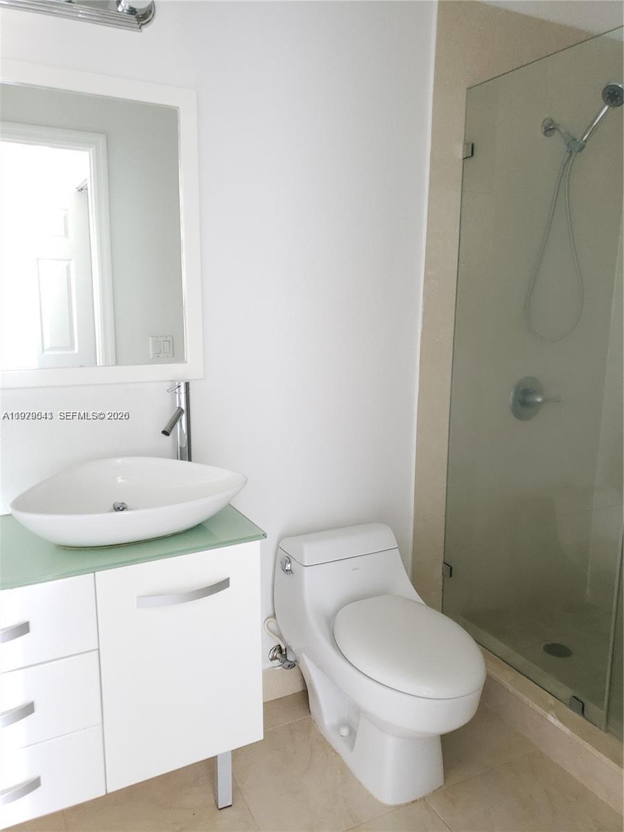 PROMENADE SHORES AT DORAL - Residential Lease