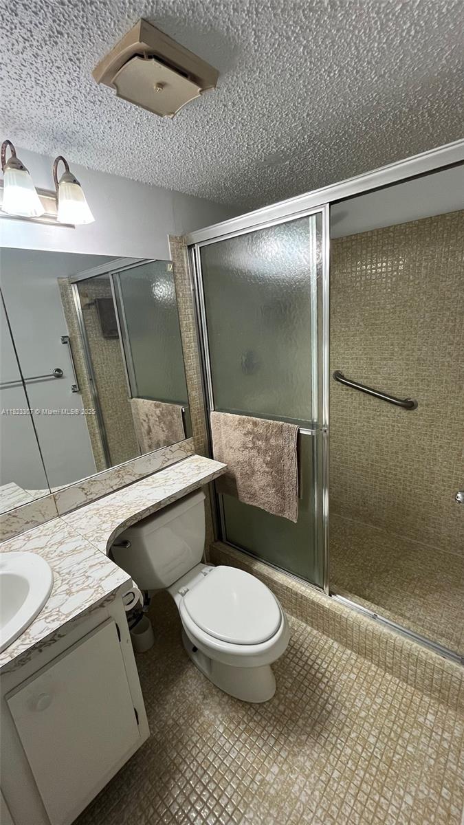 ORIOLE GARDENS THREE 81 C - Residential