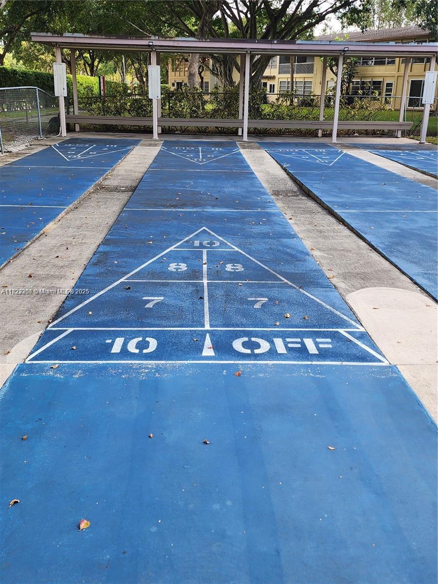 ORIOLE GARDENS THREE 81 C - Residential