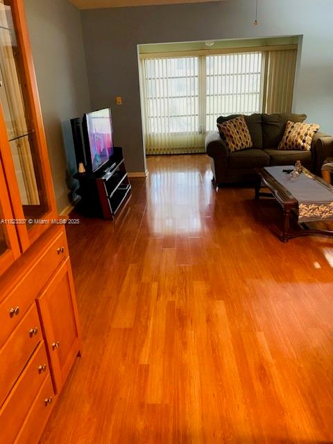 ORIOLE GARDENS THREE 81 C - Residential