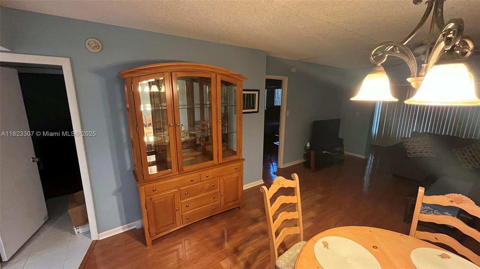 ORIOLE GARDENS THREE 81 C - Residential