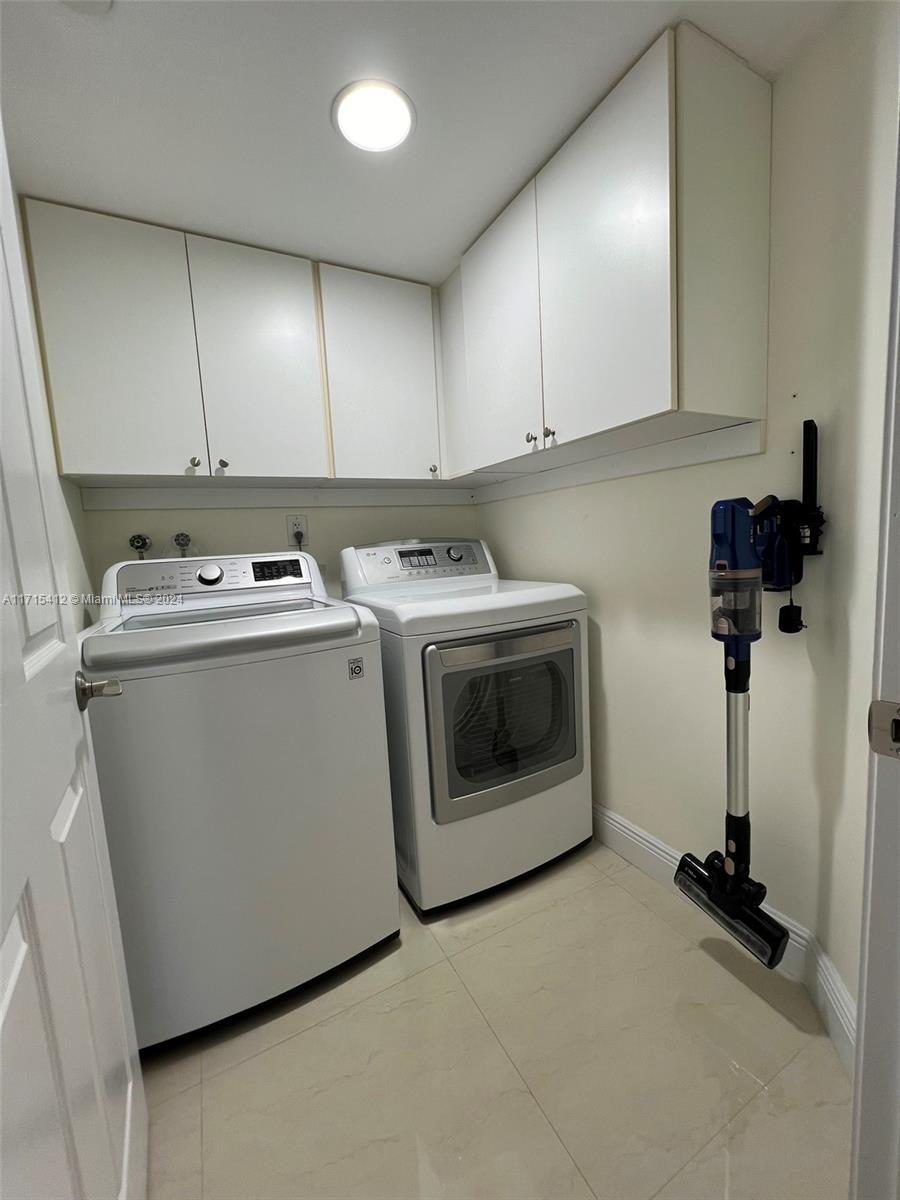 MYSTIC POINTE TOWER 500 C - Residential