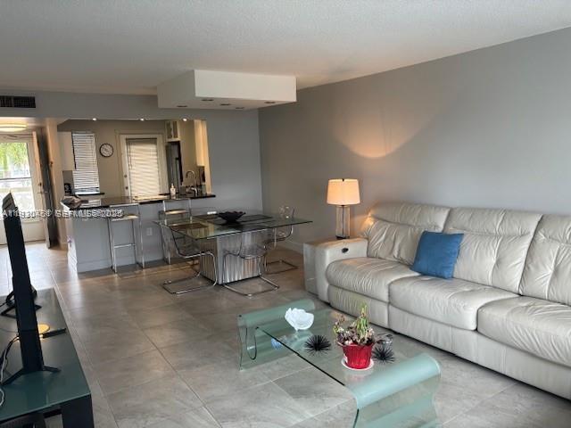 ISLANDS-MARTINIQUE CONDO - Residential Lease