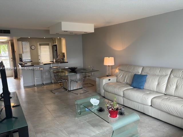 ISLANDS-MARTINIQUE CONDO - Residential Lease