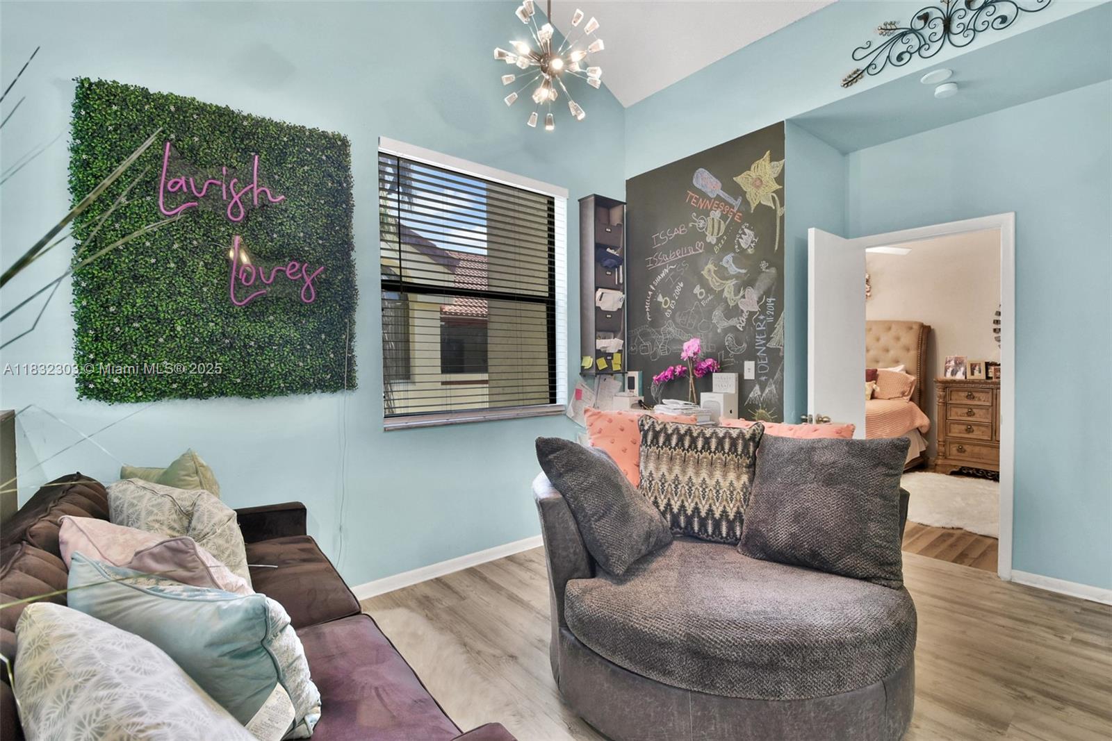 PEPPERTREE ON THE PARK - Residential