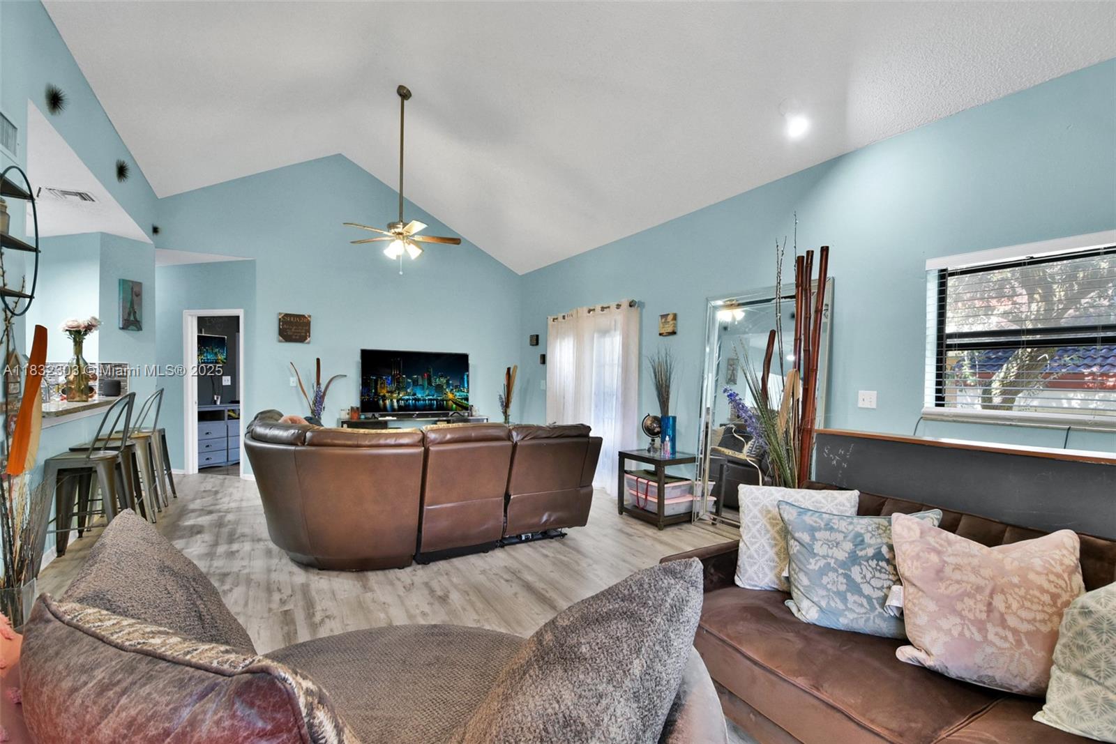 PEPPERTREE ON THE PARK - Residential