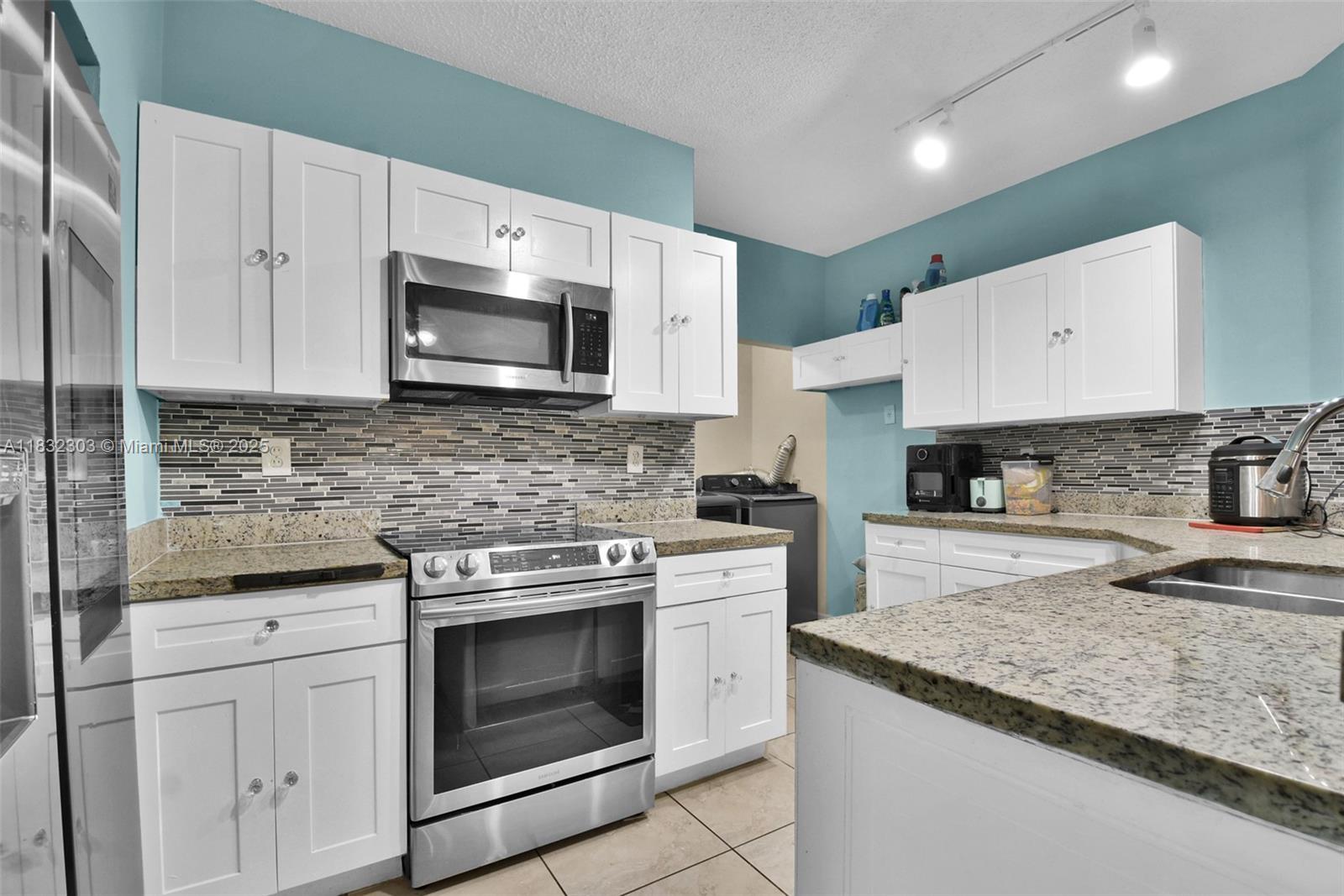 PEPPERTREE ON THE PARK - Residential