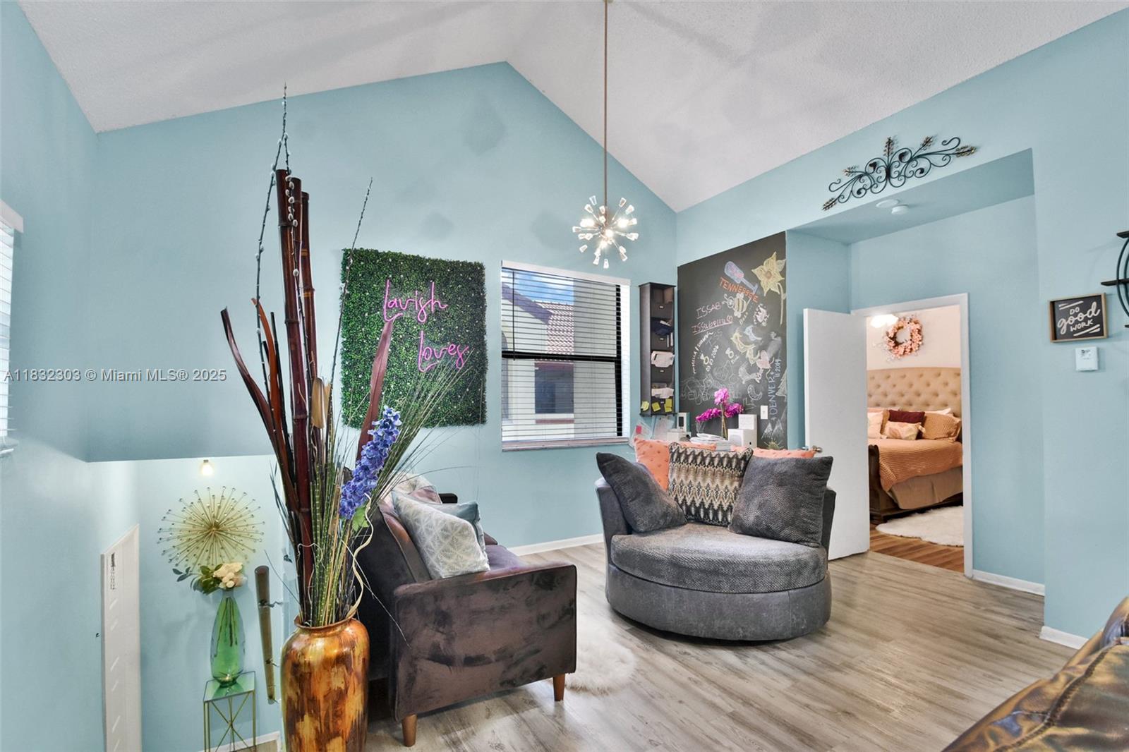 PEPPERTREE ON THE PARK - Residential