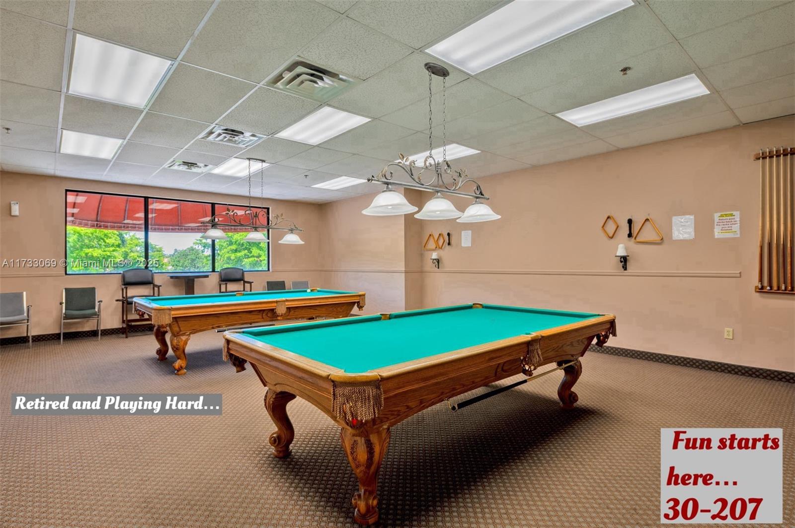 HOLLYBROOK GOLF & TENNIS - Residential
