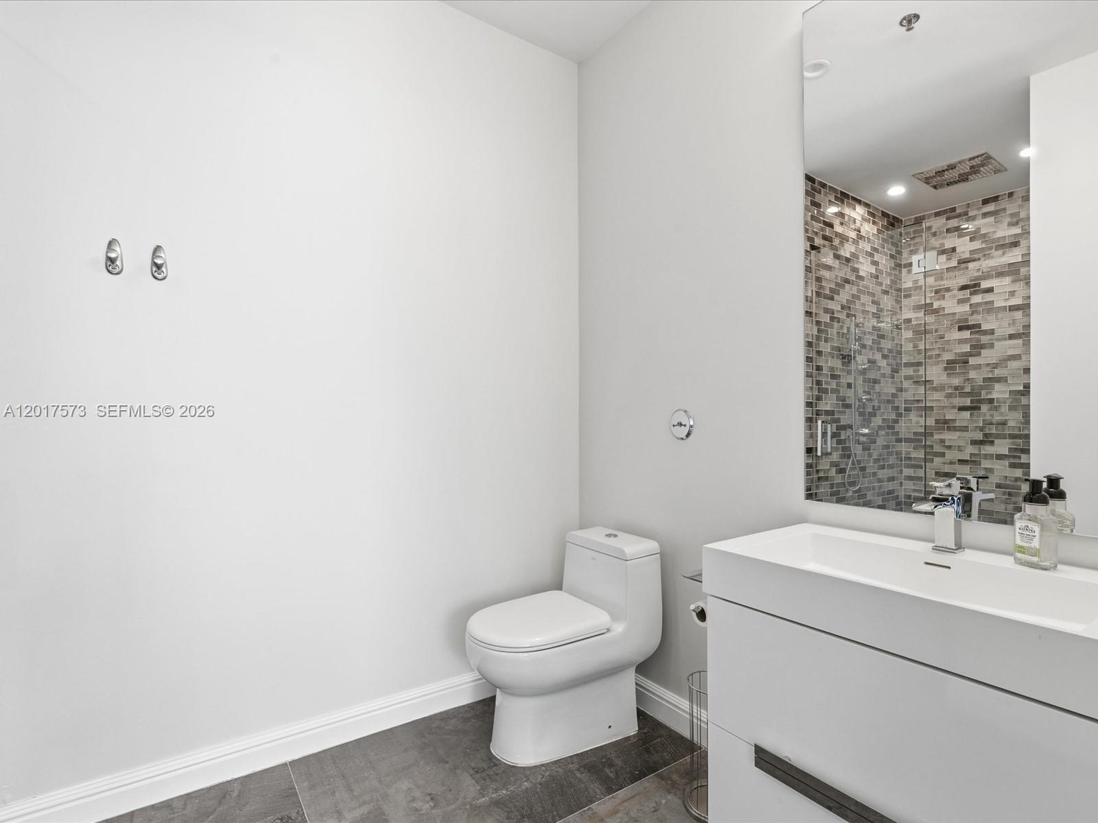 BAY HOUSE MIAMI CONDO - Residential
