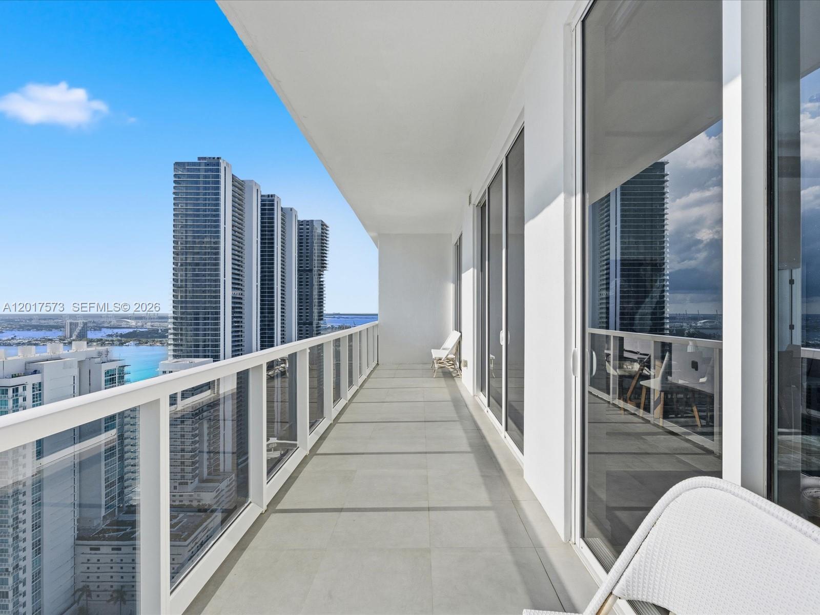 BAY HOUSE MIAMI CONDO - Residential