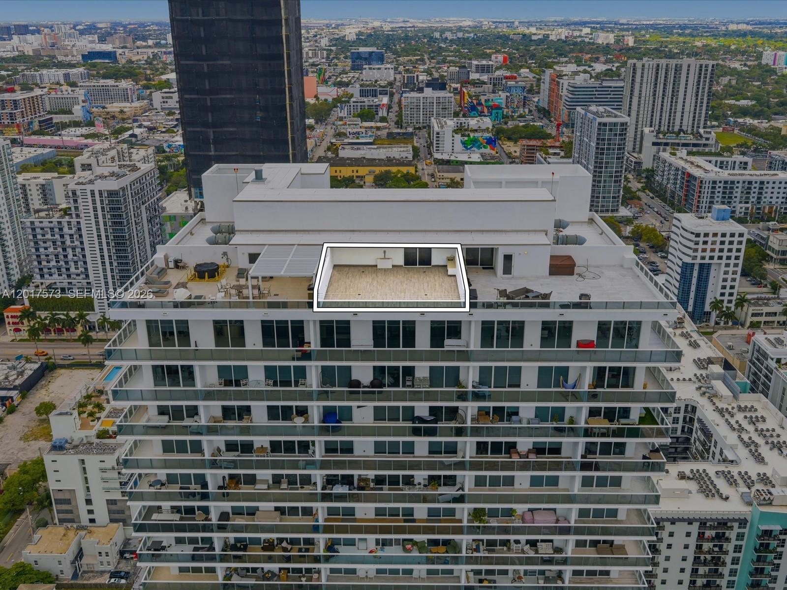 BAY HOUSE MIAMI CONDO - Residential