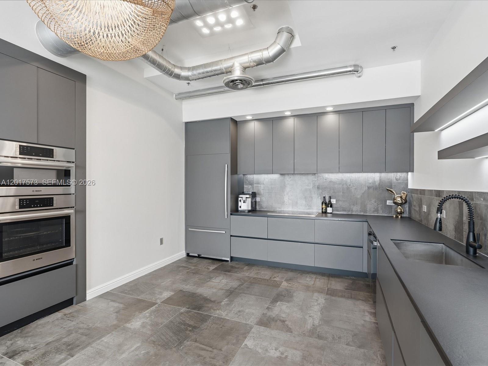 BAY HOUSE MIAMI CONDO - Residential