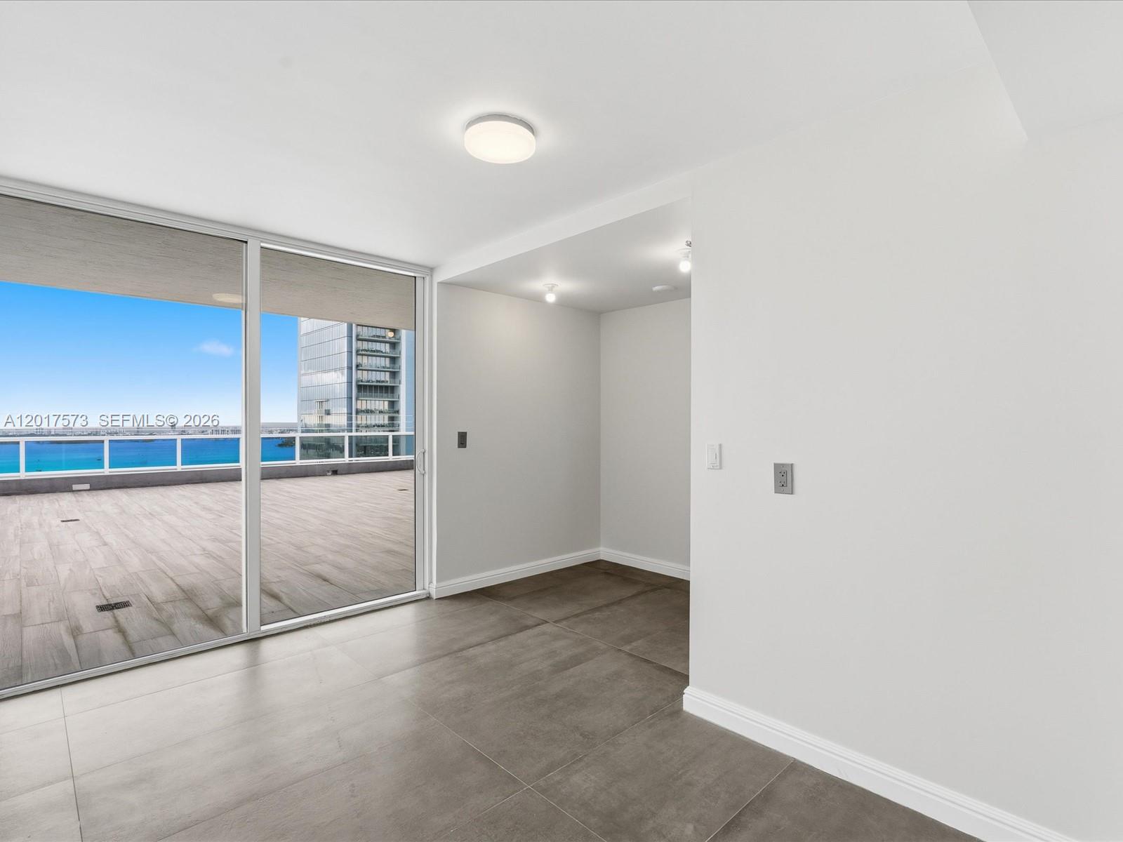BAY HOUSE MIAMI CONDO - Residential