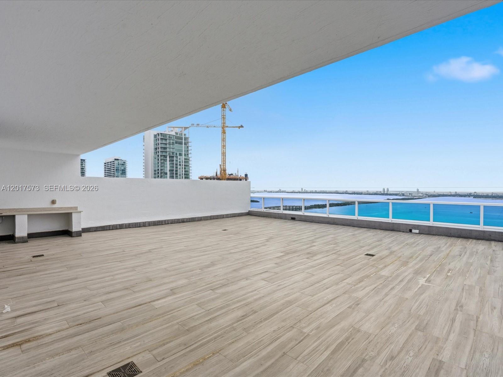 BAY HOUSE MIAMI CONDO - Residential