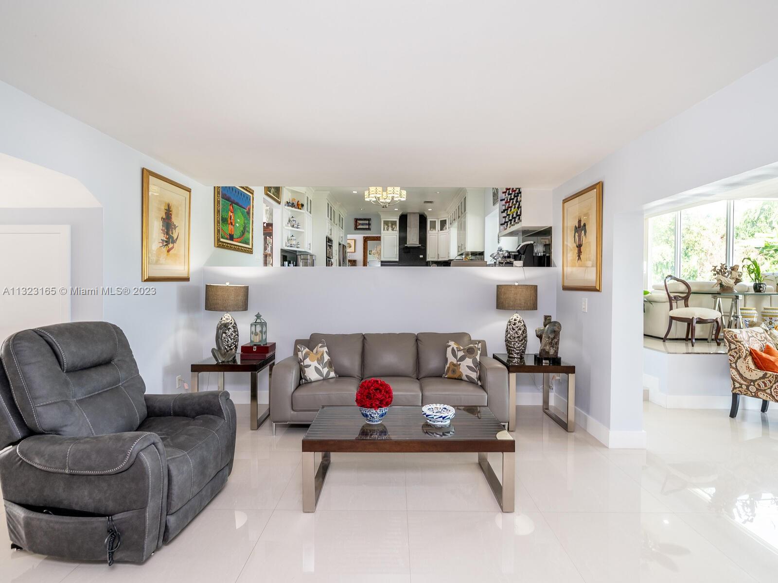 LAKE CATALINA - Residential