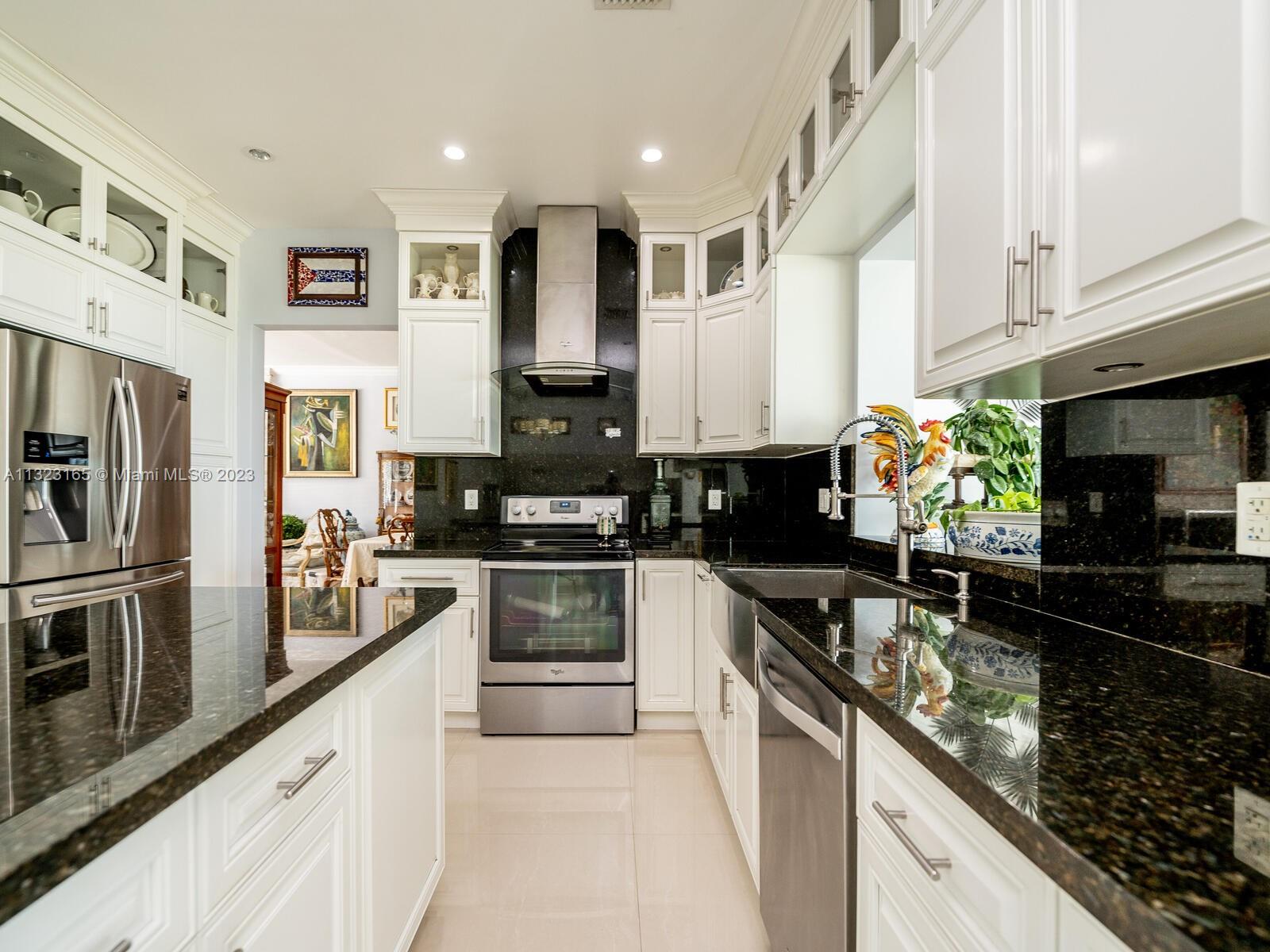 LAKE CATALINA - Residential