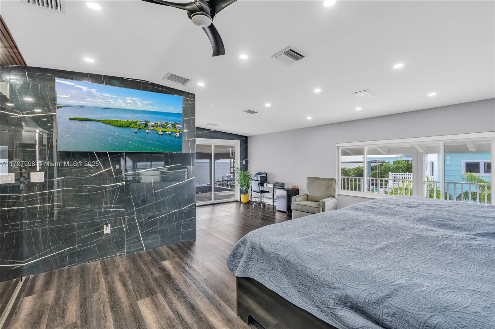 BUCCANEER PT (LARGO SOUND - Residential