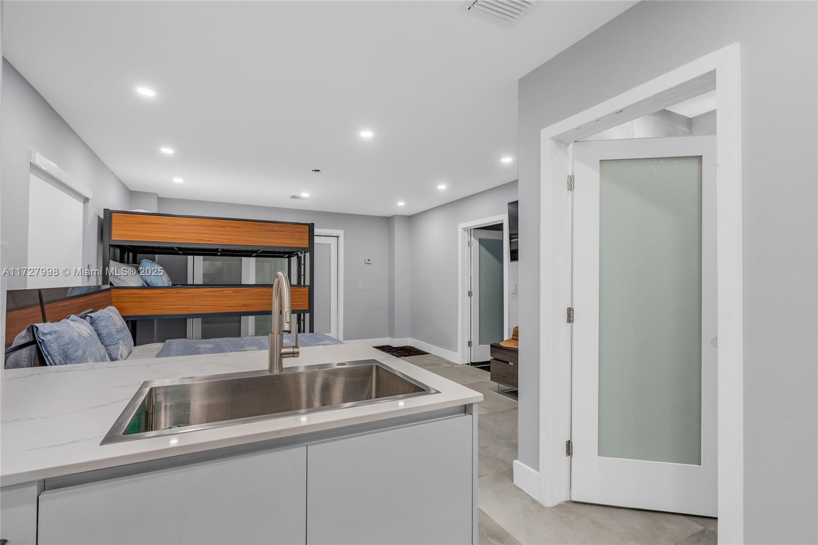 BUCCANEER PT (LARGO SOUND - Residential