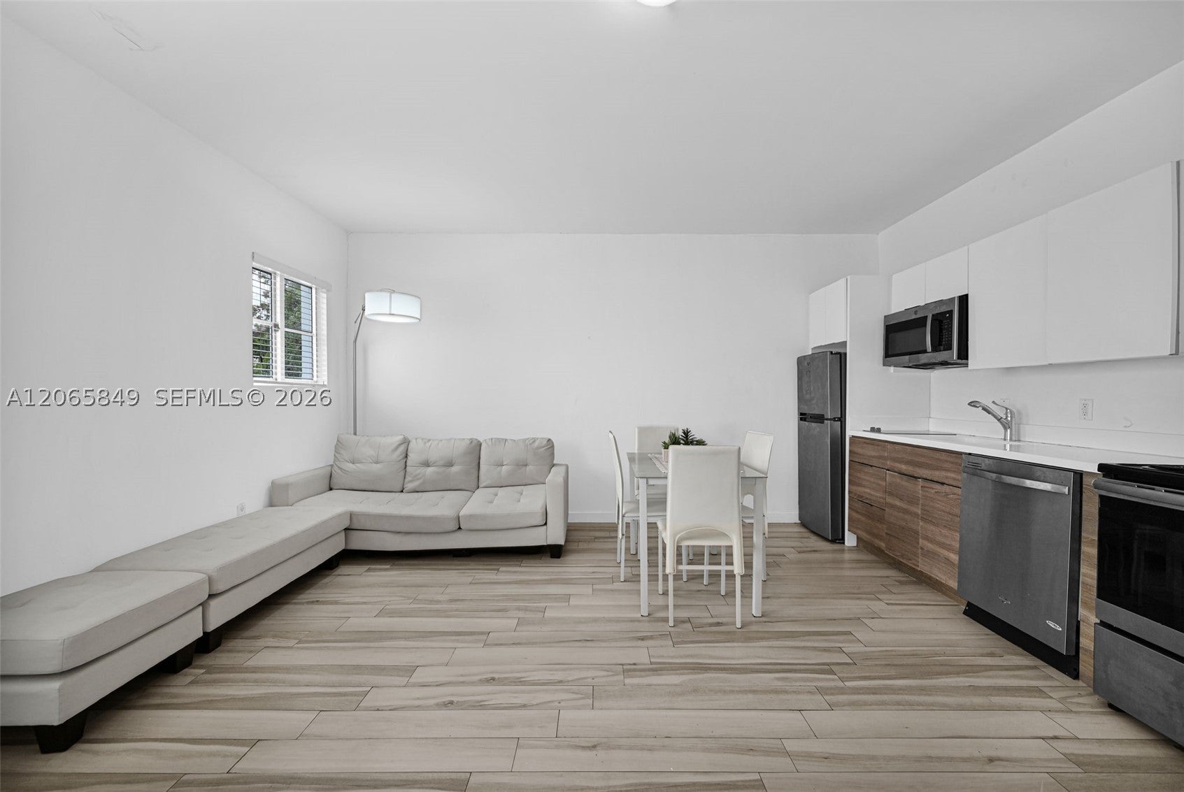1560 Meridian Ave 207