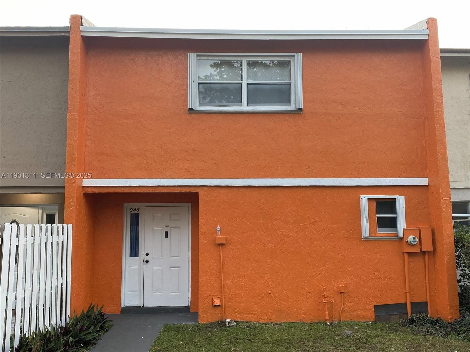 DENNIS DEV TOWNHOUSES - Residential Lease