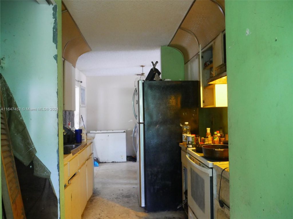 Photo of 8510 SE Citrus Way, Hobe Sound, FL 33455 (MLS # A11647452)