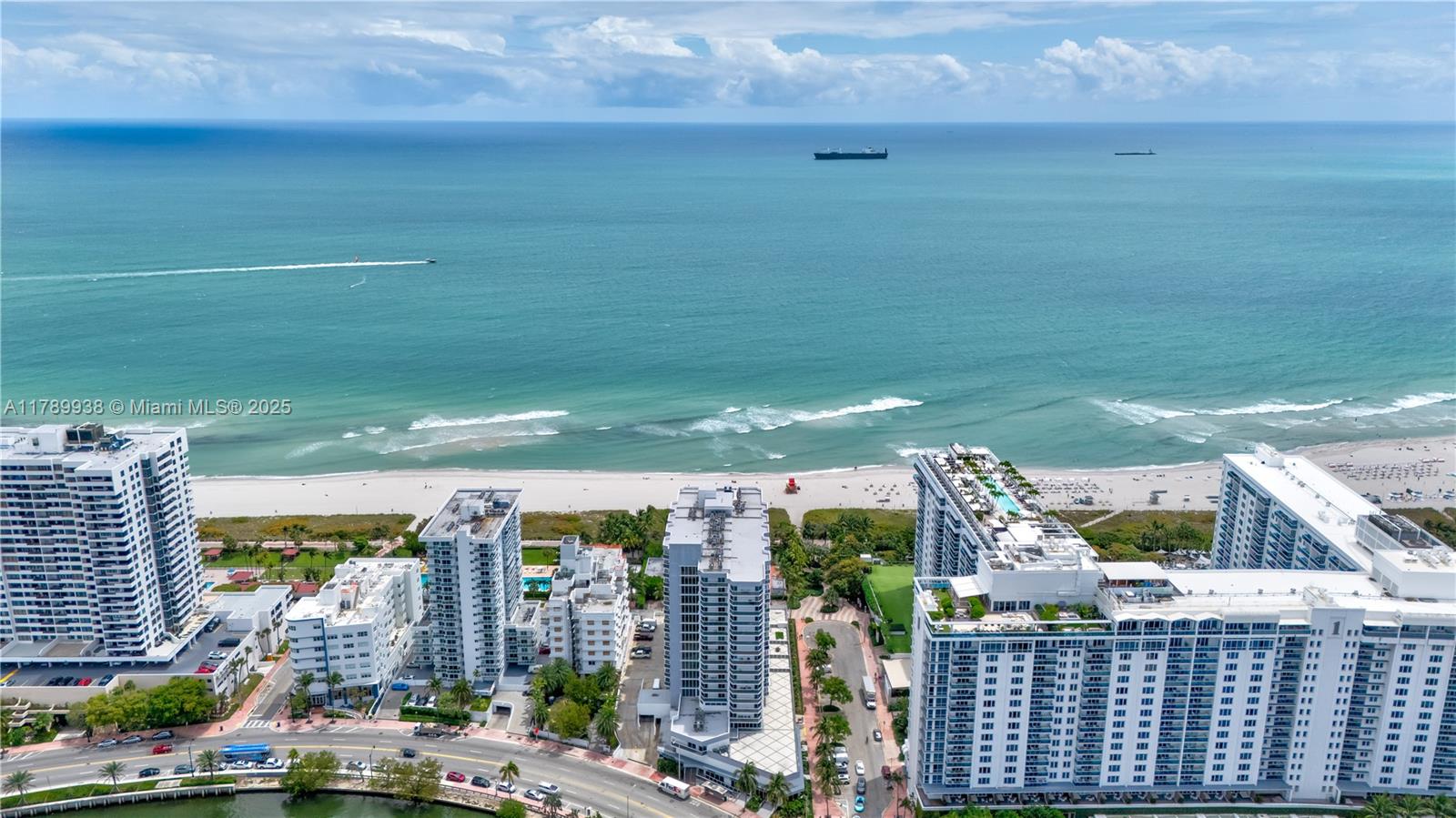 THE RIVIERA CONDO - Residential