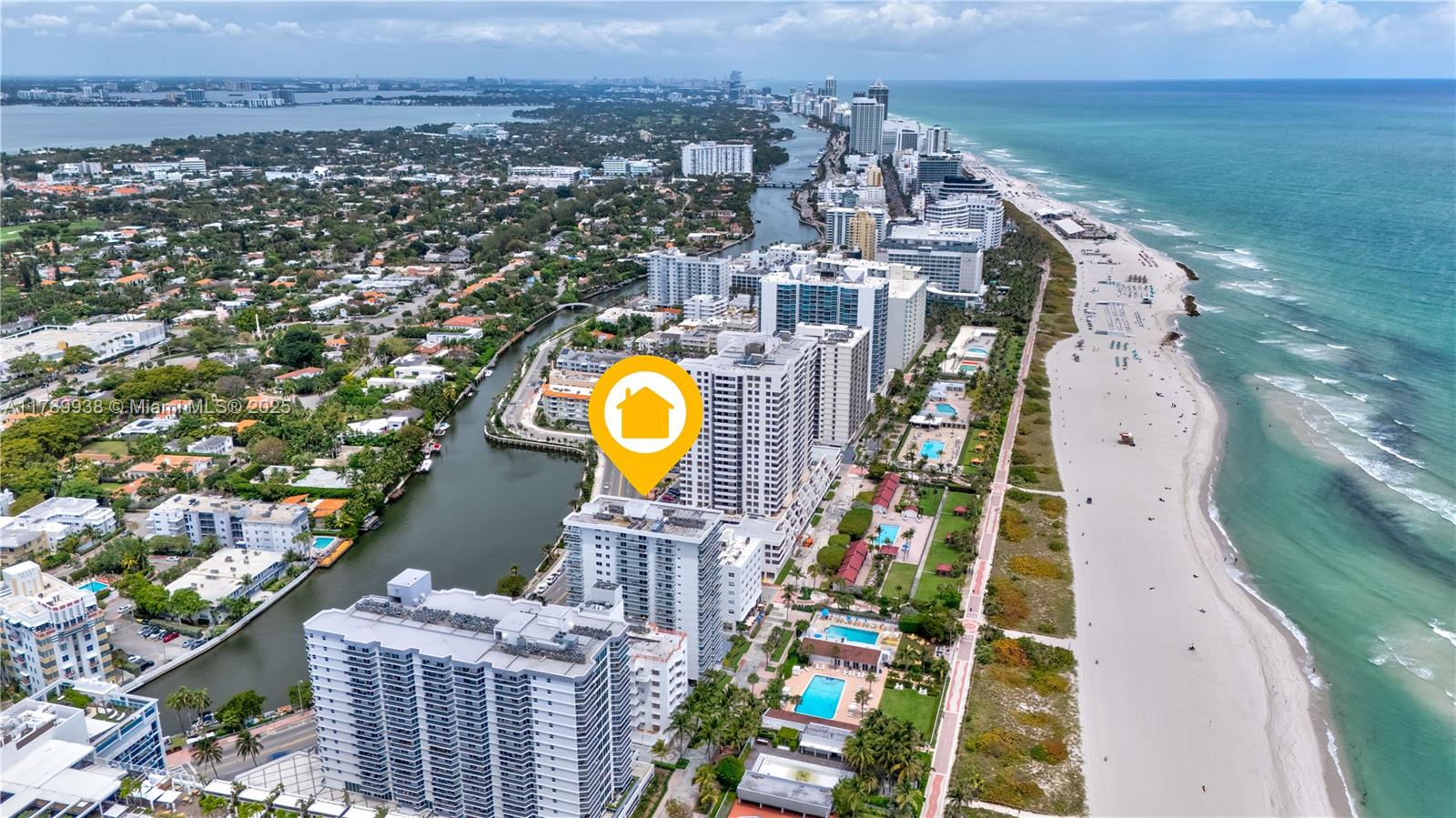 2401 Collins Ave 705, Miami Beach, Miami-Dade County, Florida - 1 Bedrooms  
2 Bathrooms - 