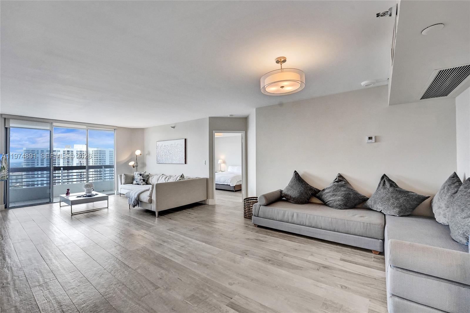 MYSTIC POINTE CONDO NO TH - Residential Lease