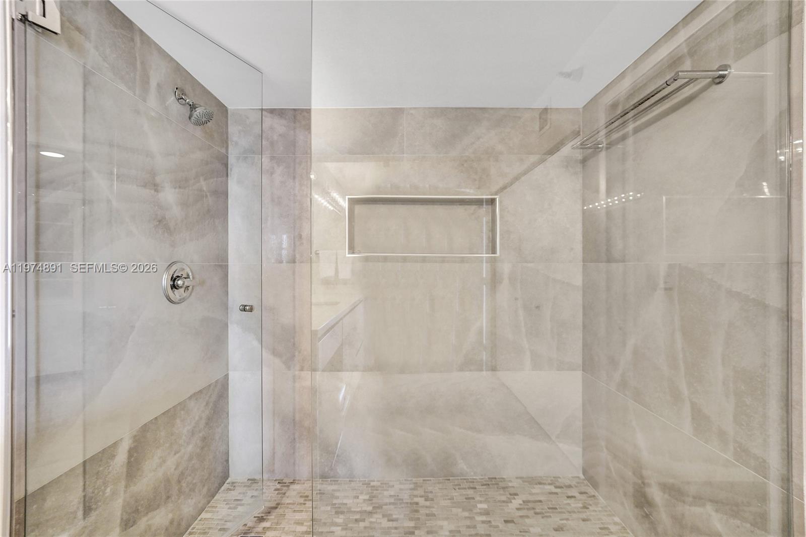 MYSTIC POINTE CONDO NO TH - Residential Lease