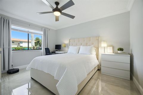 Tiny photo for 390 Lakeview Dr #102, Weston, FL 33326 (MLS # A12002355)