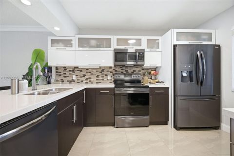 Tiny photo for 390 Lakeview Dr #102, Weston, FL 33326 (MLS # A12002355)