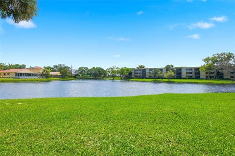 Tiny photo for 390 Lakeview Dr #102, Weston, FL 33326 (MLS # A12002355)