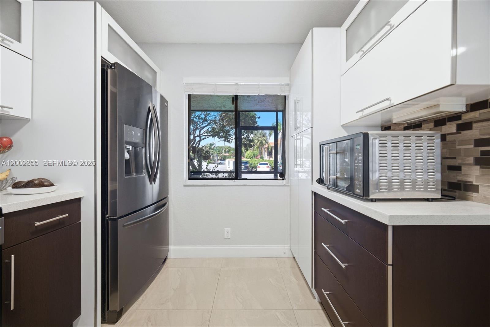 RACQUET CLUB APTS AT BONA - Residential