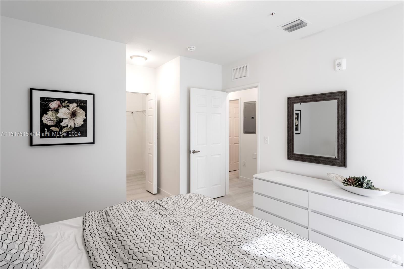 AMELIA MIXED USE DEVELOPM - Residential Lease