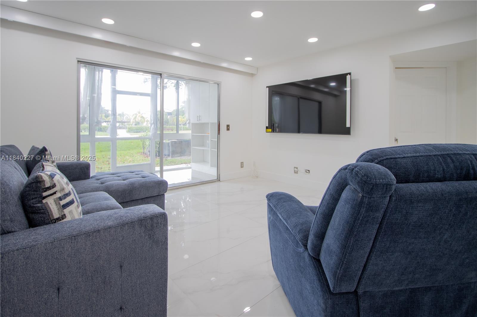 BUCKINGHAM AT CENTURY VIL - Residential Lease