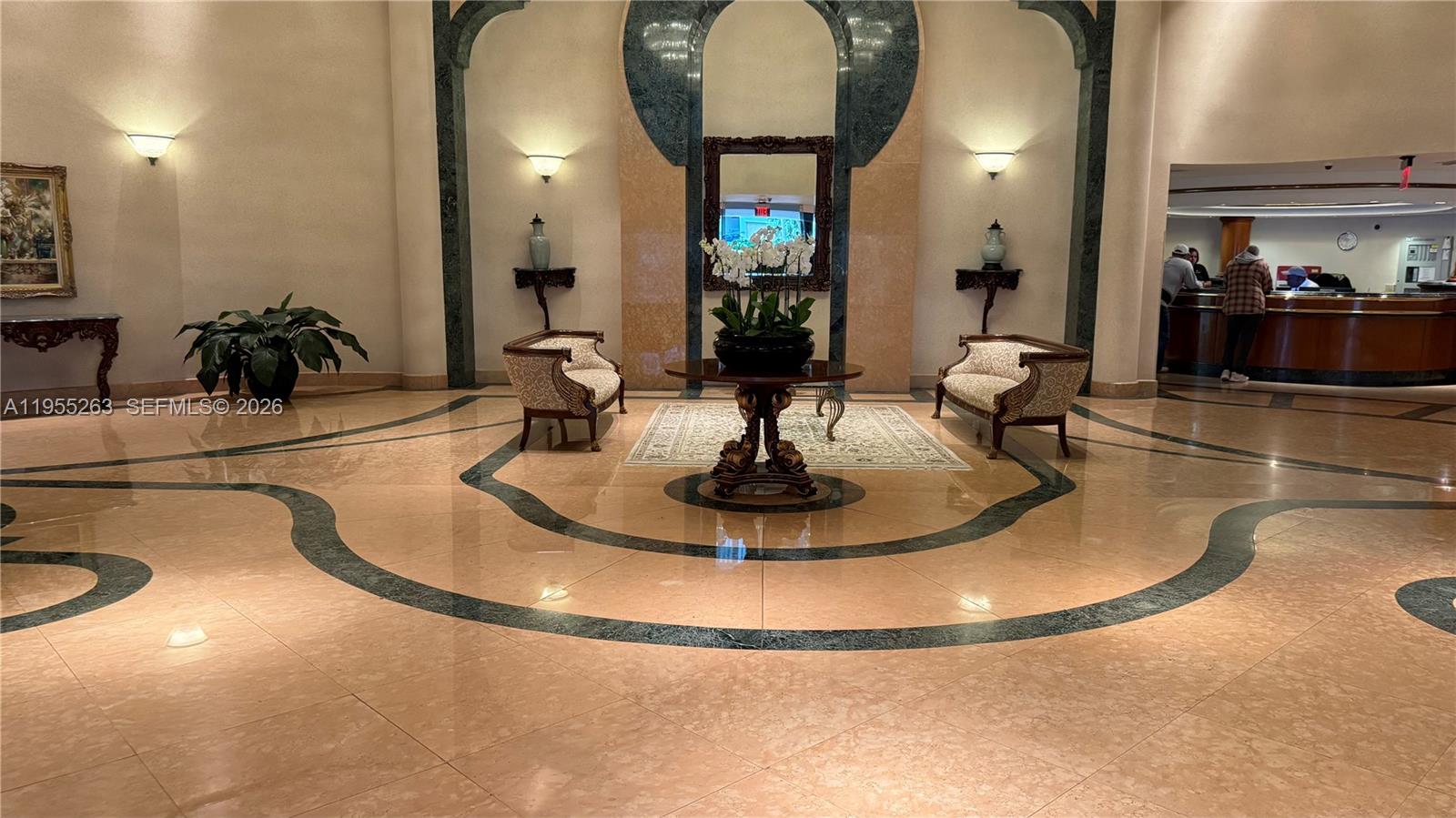 LEXCELLENCE CONDO - Residential