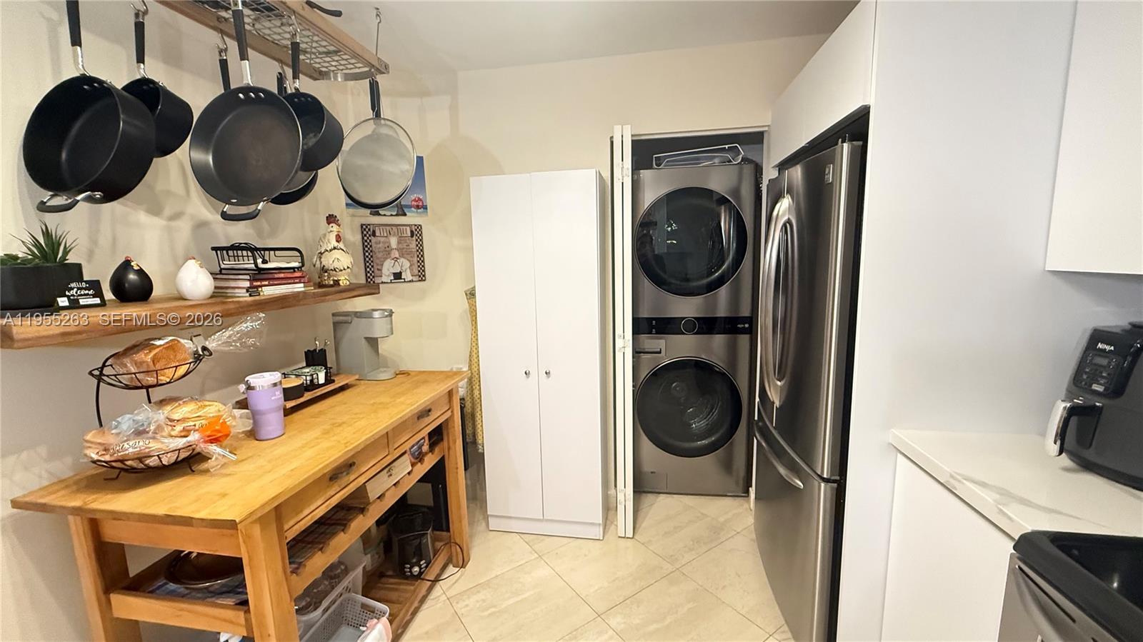 LEXCELLENCE CONDO - Residential