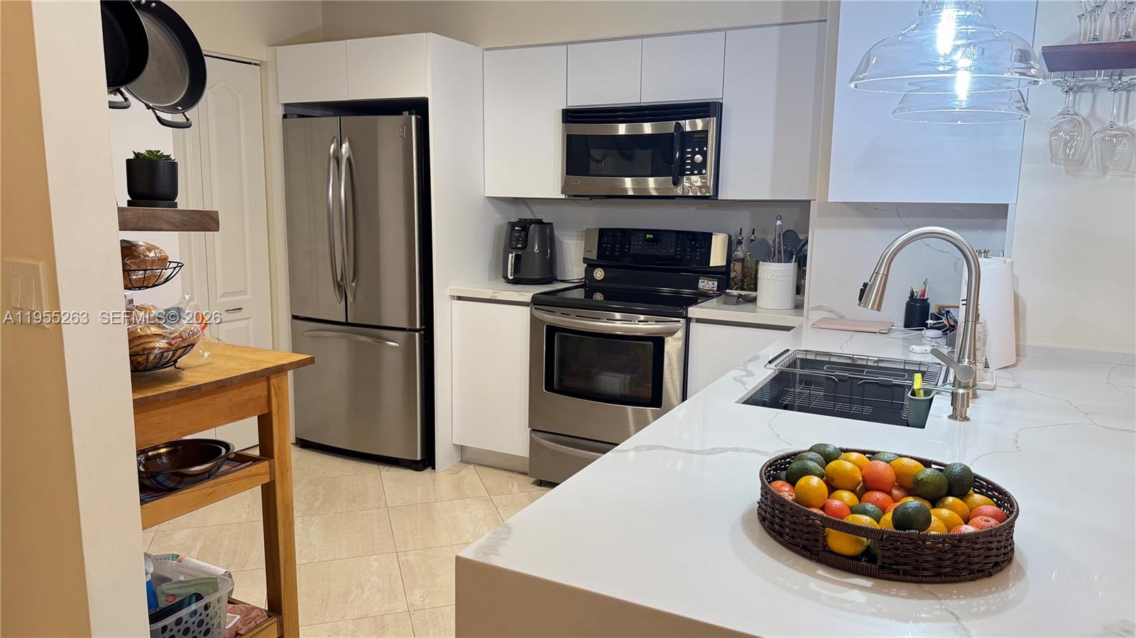 LEXCELLENCE CONDO - Residential