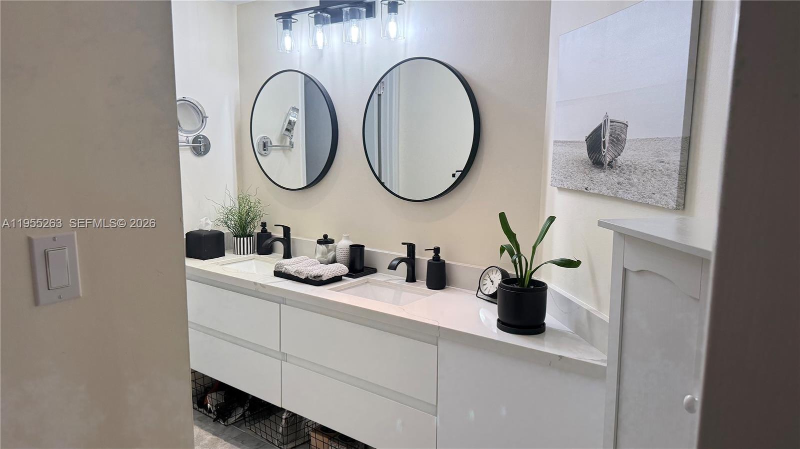 LEXCELLENCE CONDO - Residential