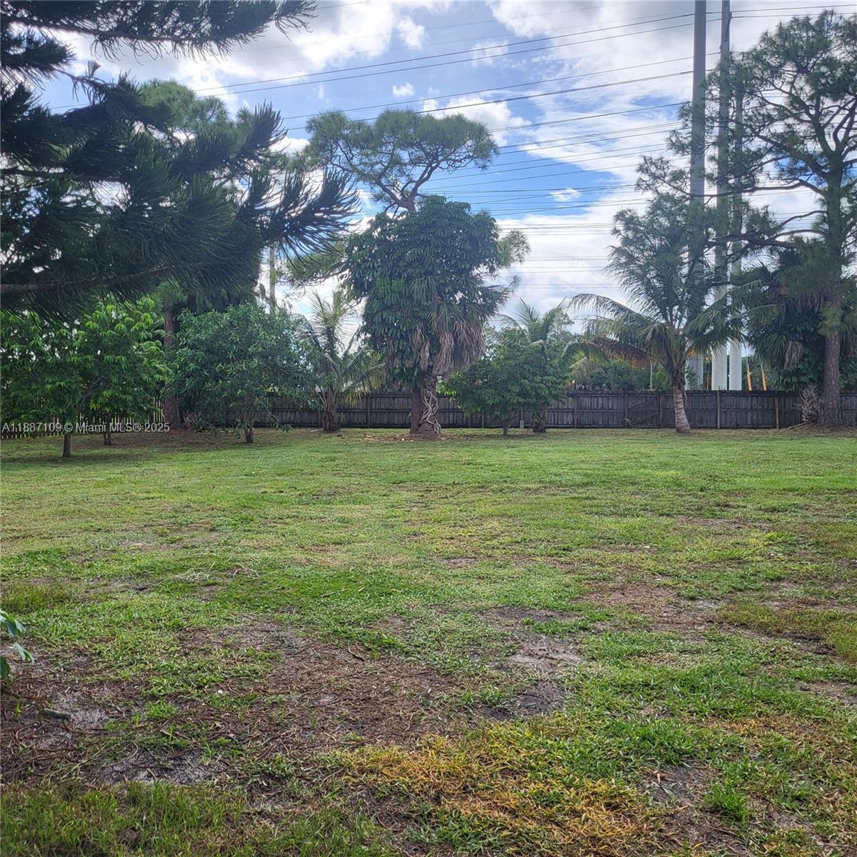 WILLOWS THE FIRST ADD - Residential Lease